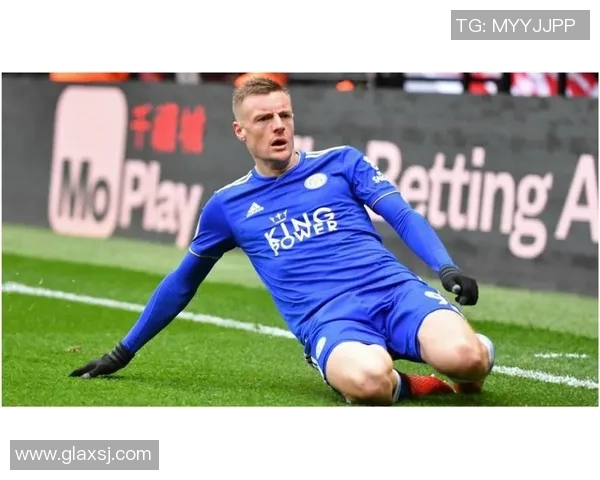 足球明星神相拟揭秘他们背后的故事与传奇人生