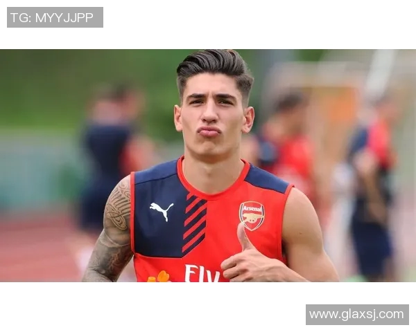 短发发型足球明星男士形象展示与风格解析