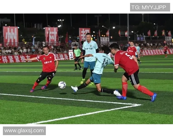 足球明星队与村超对决引发热议球迷热情高涨的精彩赛事