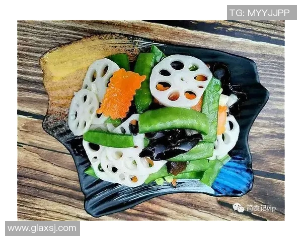 揭秘那些吃不胖的足球明星背后的饮食秘密与训练秘诀