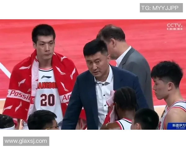 篮球明星肘击事件引发热议视频曝光引发球迷热烈讨论与反思